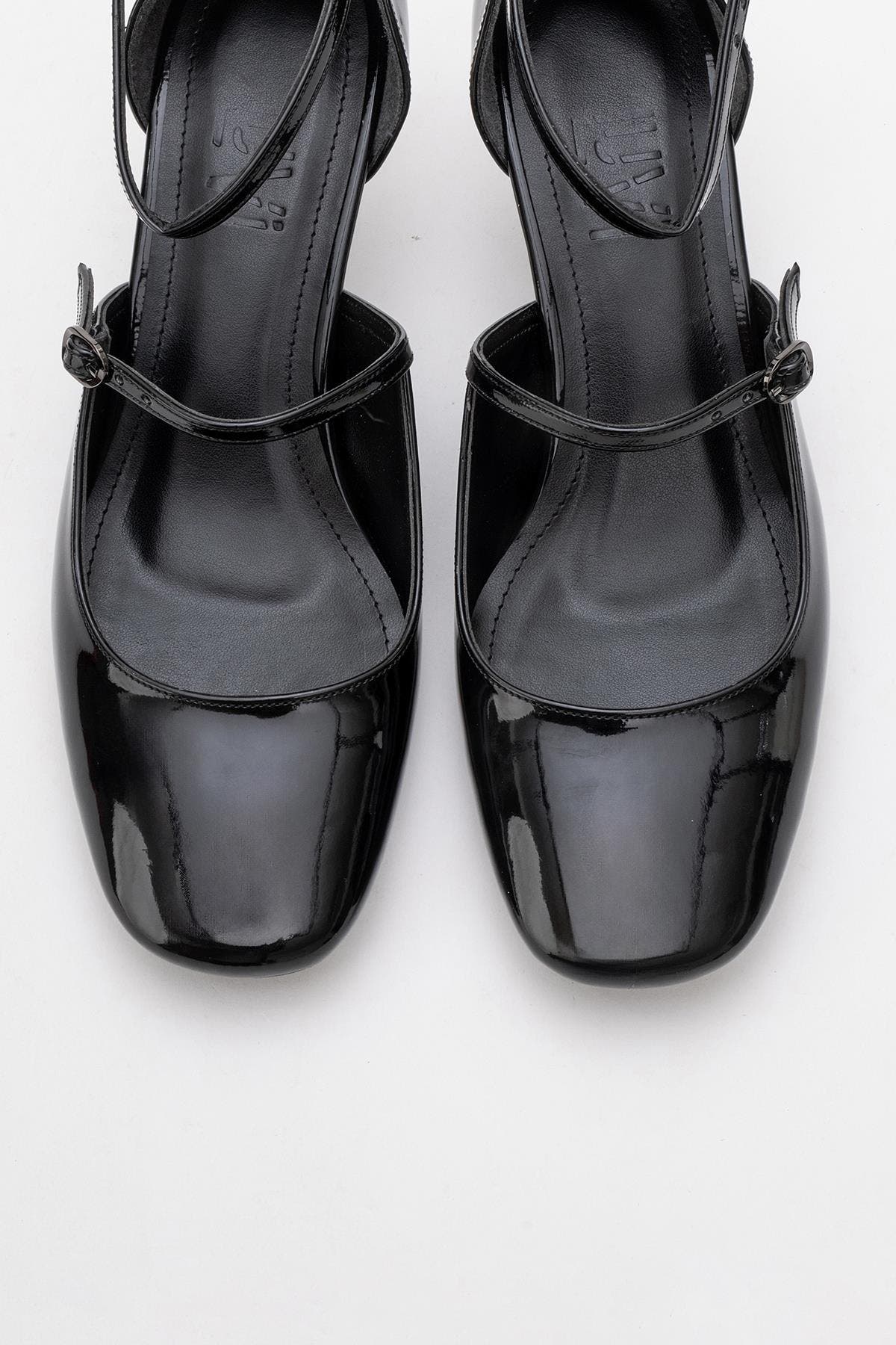 Prologue Shoes Emly Square Toe Slingback Pump, Alternate, color, Black Patent