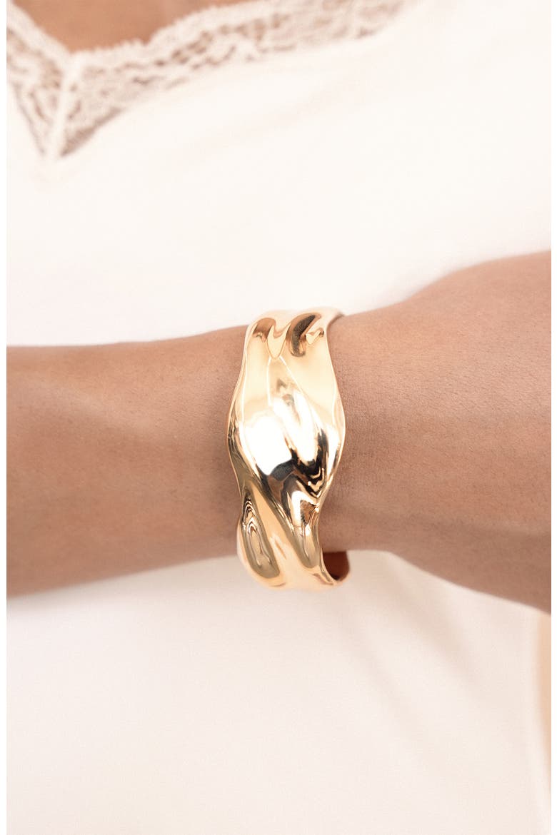 Wavy Metal Cuff Bracelet, Alternate, color, GOLD