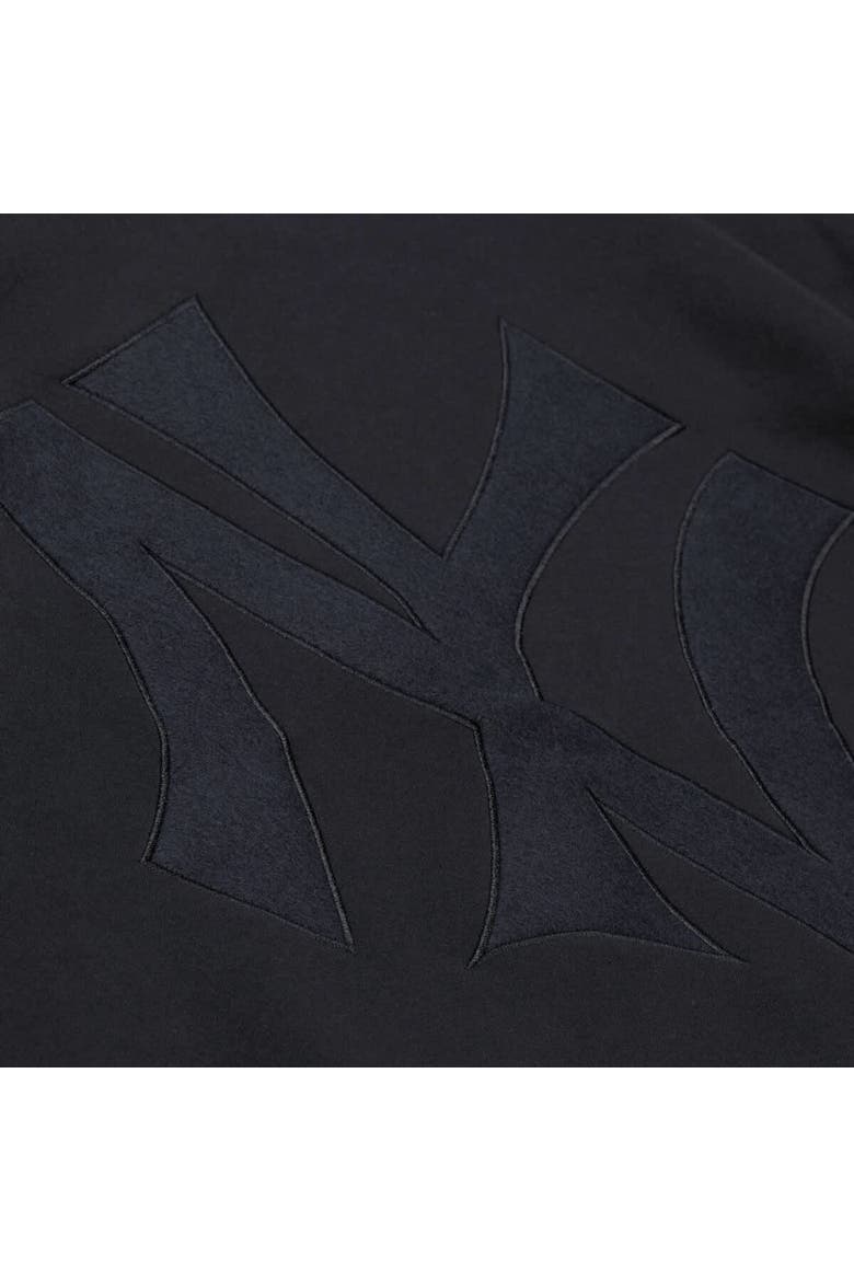 Men's Mitchell & Ness  Black New York Yankees Phantom Fleece Crewneck Sweatshirt, Alternate, color, Black