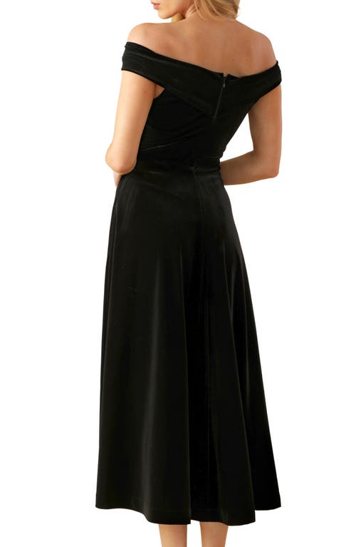 Flying Tomato Off The Shoulder Velvet Midi Dress In Black