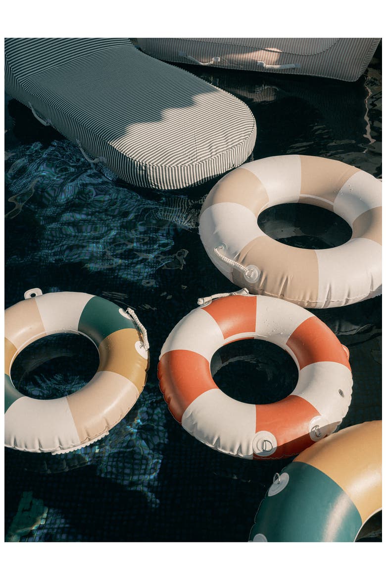 The Classic Pool Float, Alternate, color, 70S PANEL CINQUE