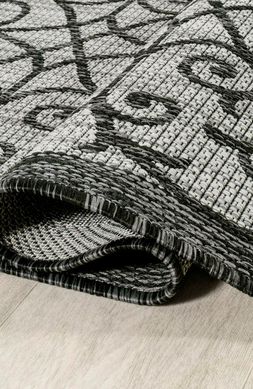 Jonathan Y Madrid Vintage Filigree Textured Weave Indoor/outdoor Round Area Rug In Light Gray/black
