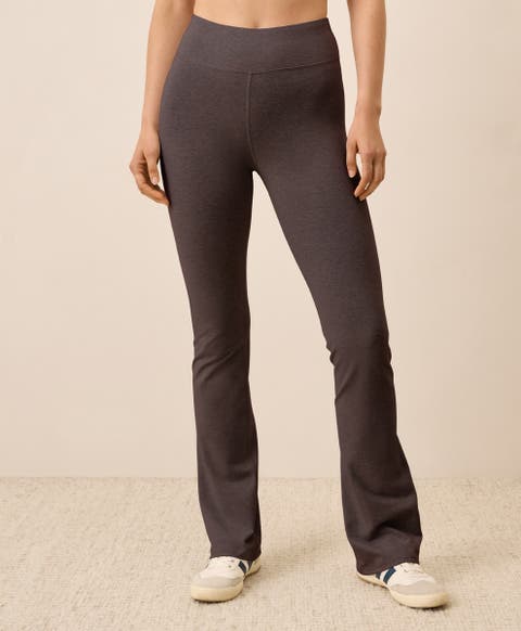 On the Go-To Bootcut Legging