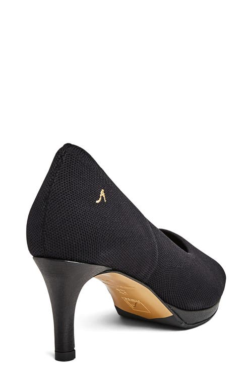 Stinaa.j Felicia Orthopedic Expandable 2.5-in Pumps In Expandable Black