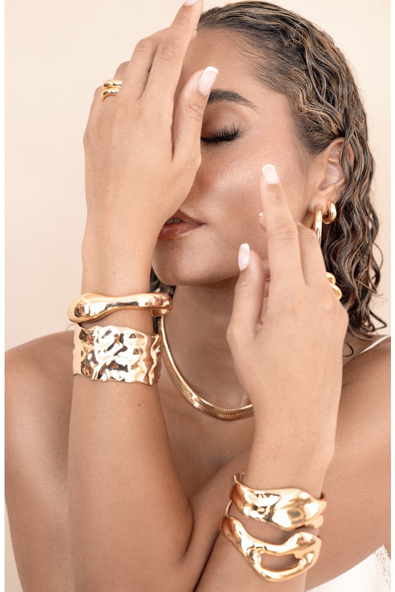 Thick Sculpted Cuff Bracelet, Alternate, color, GOLD