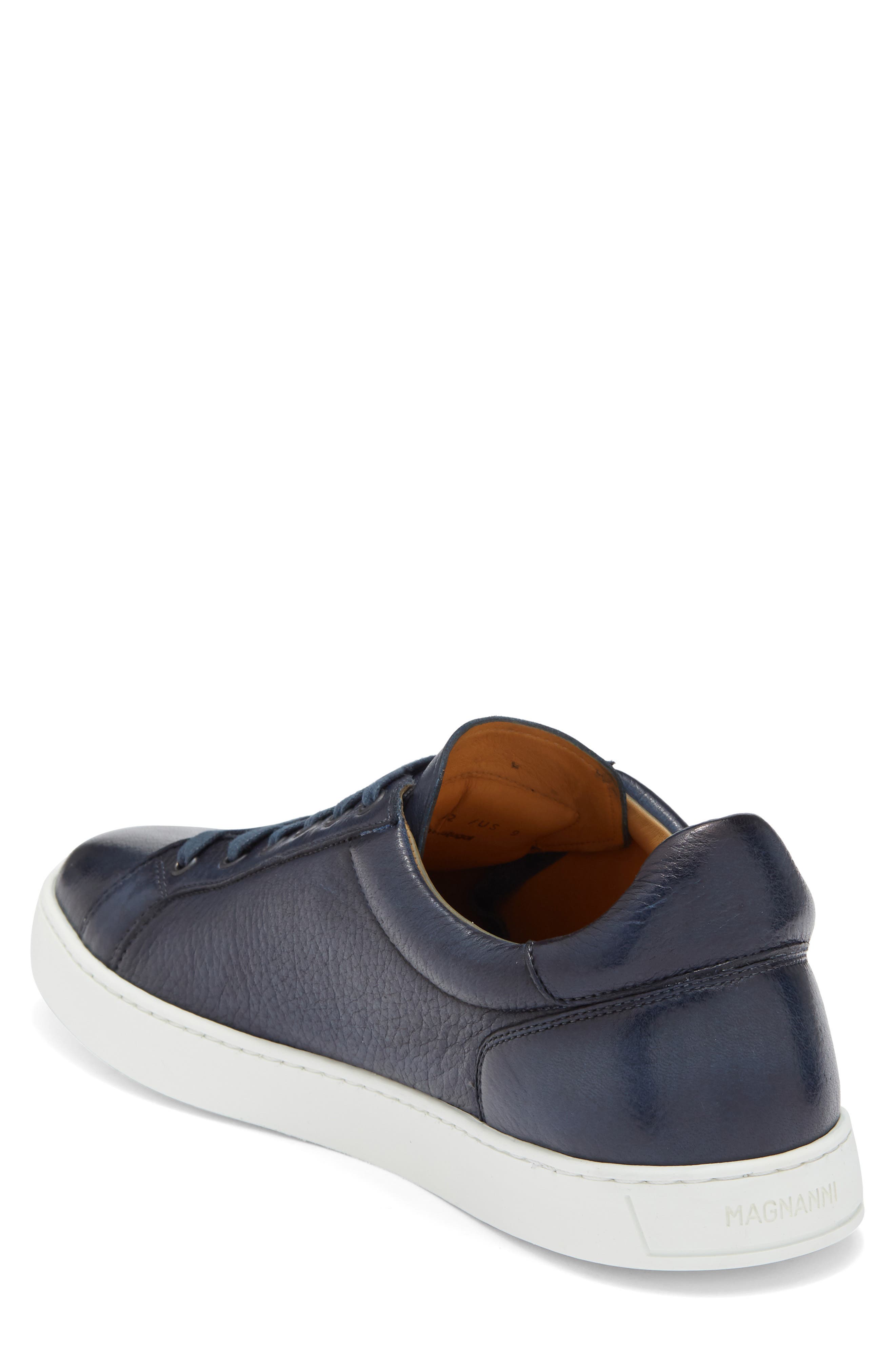 Leve Low Top Sneaker, Alternate, color, NAVY