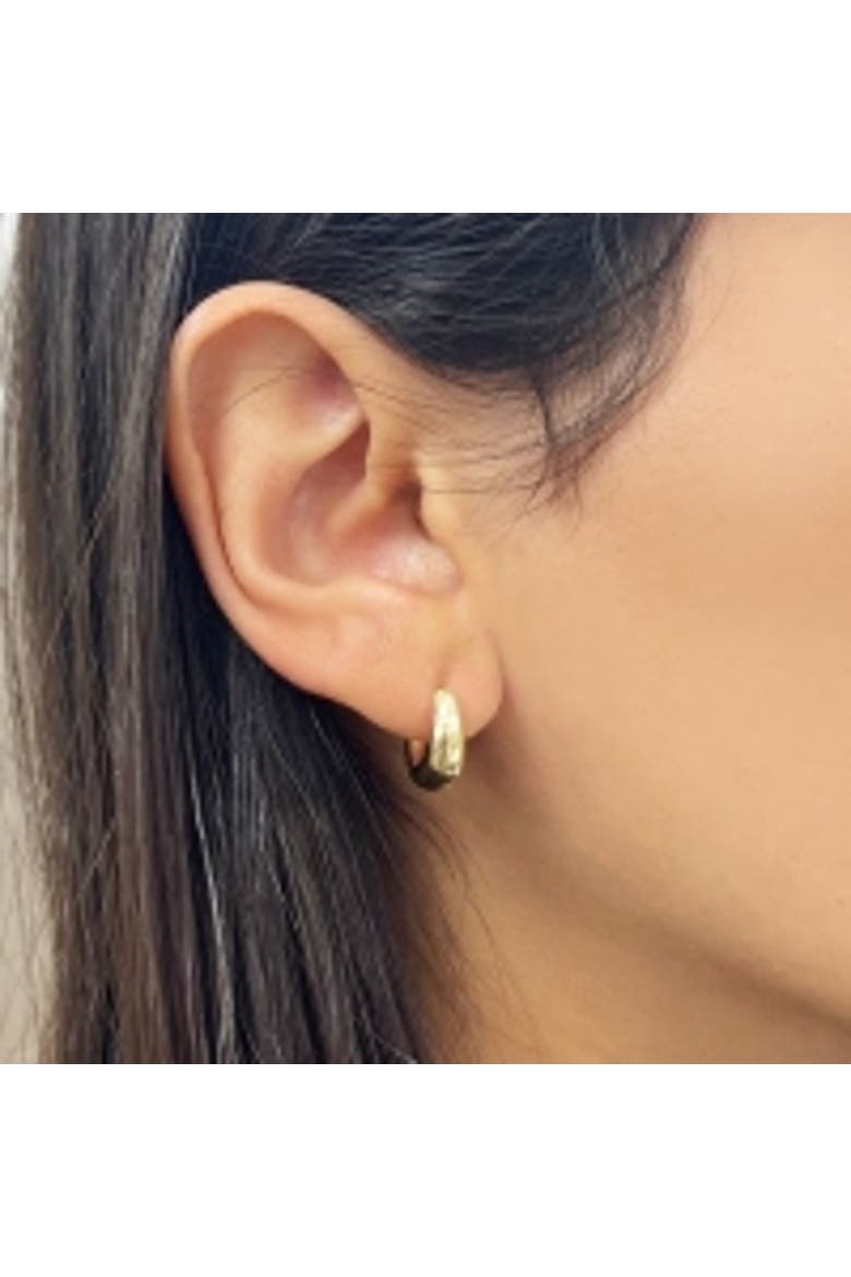 Mini Saddle Huggie Hoop Earrings, Alternate, color, Yellow Gold