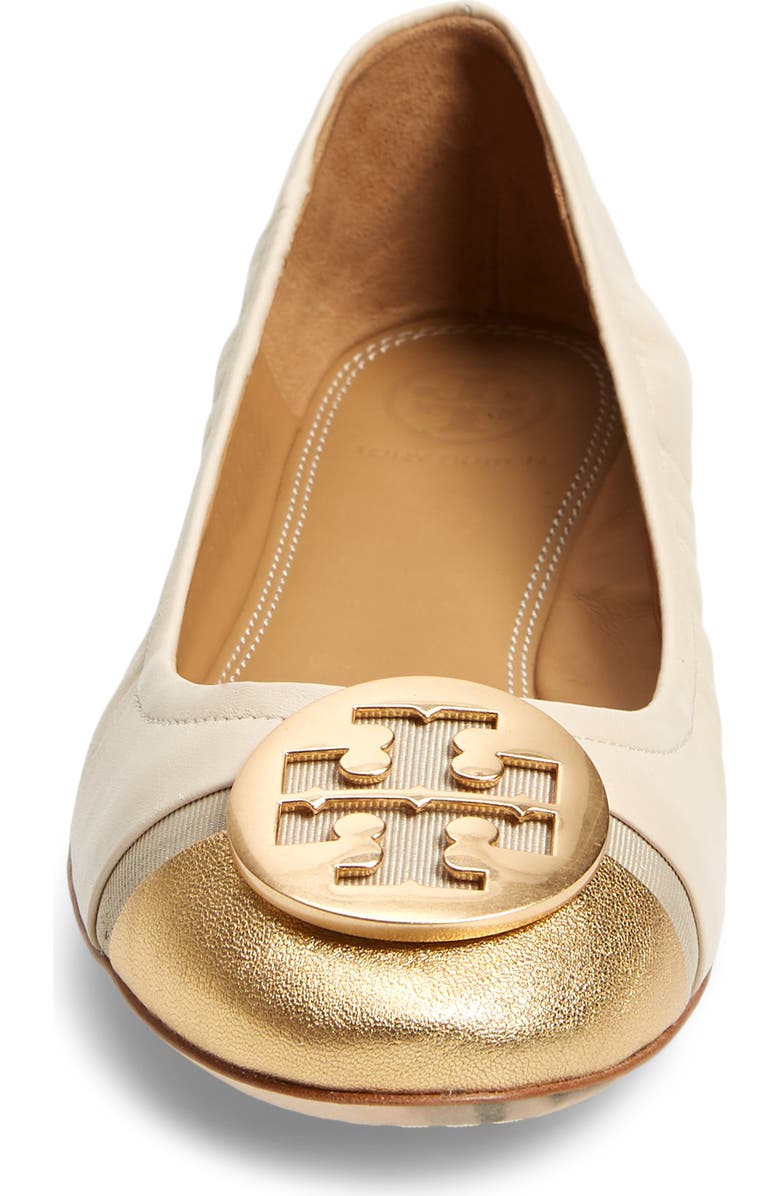 Tory Burch Minnie Logo Medallion Cap Toe Ballet Flat, Alternate, color, Dulce De Leche / Gold