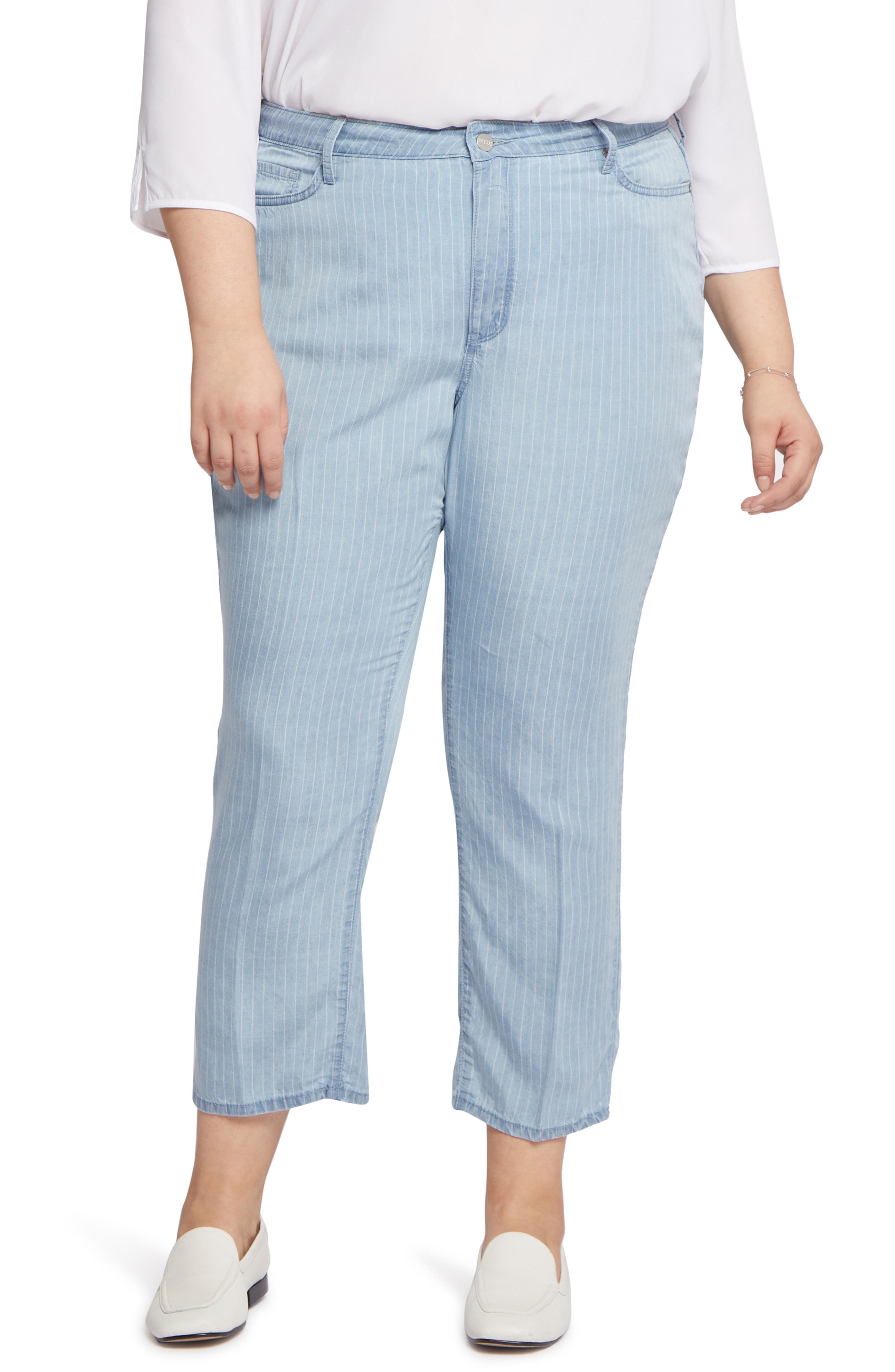Relaxed Ankle Straight Leg Jeans