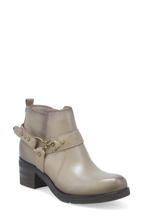 Sydni Western Bootie (Women)