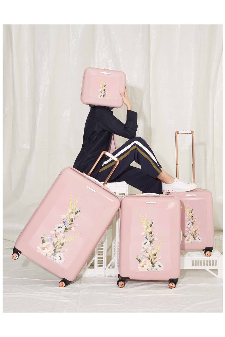 Small Elegant Print 21-Inch Spinner Carry-On, Alternate, color, PINK