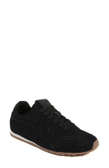Berness Lia Sneaker In Black