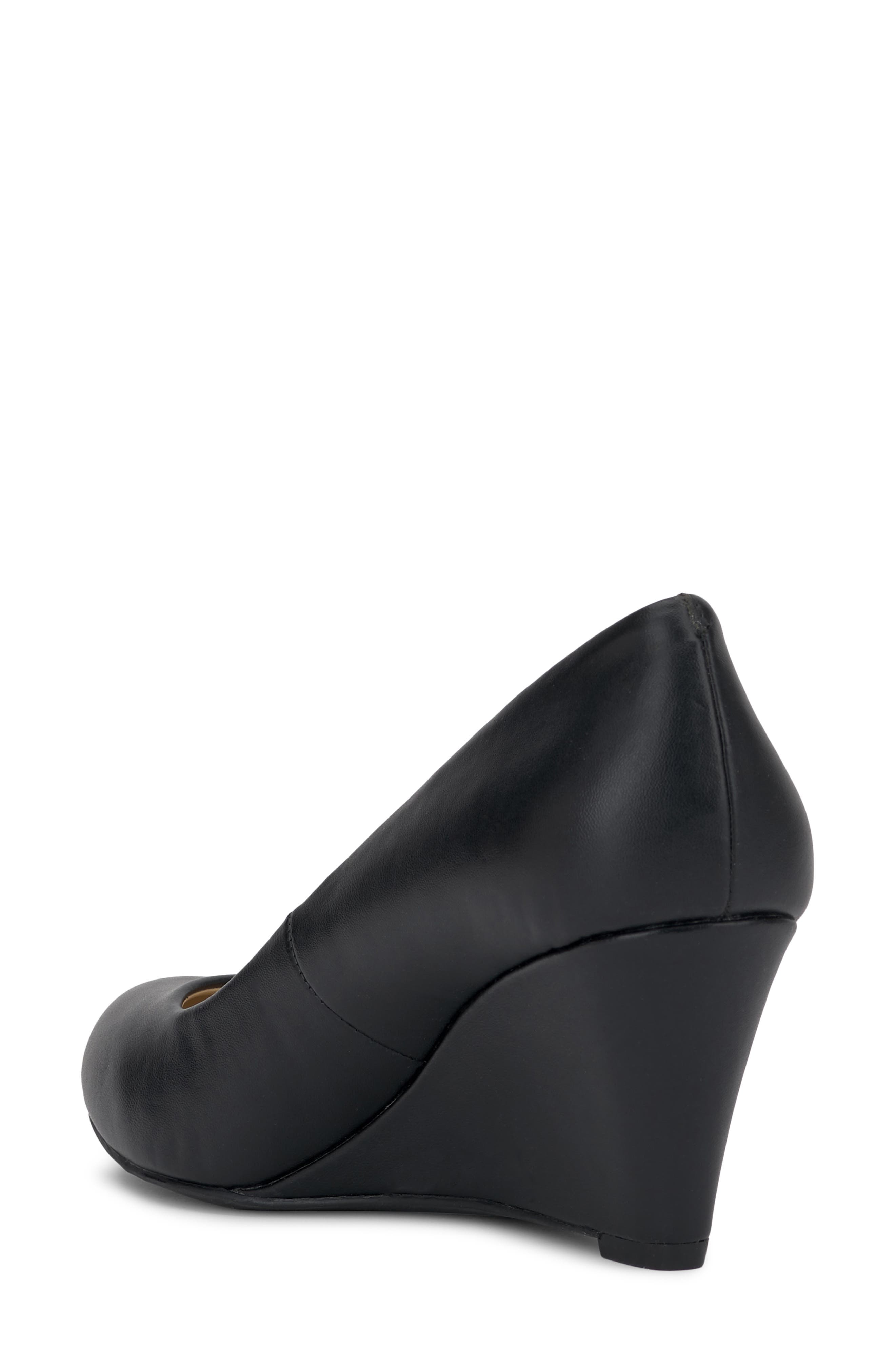 Jessica Simpson Sampson Wedge Pump, Alternate, color, Black