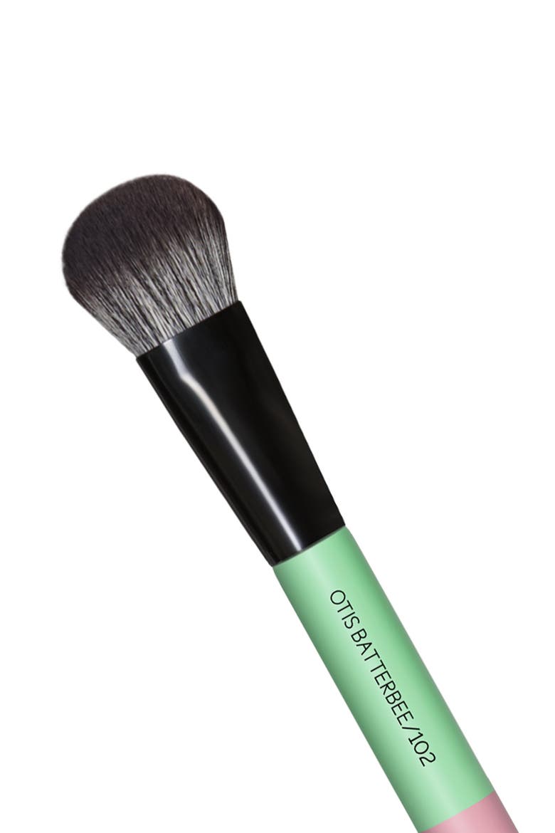 102 Blusher Brush, Alternate, color, VERDE