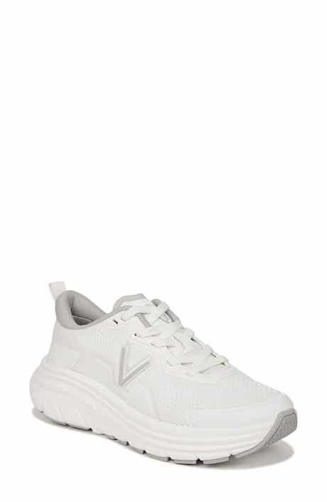 Walk Max Water Repellent Sneaker