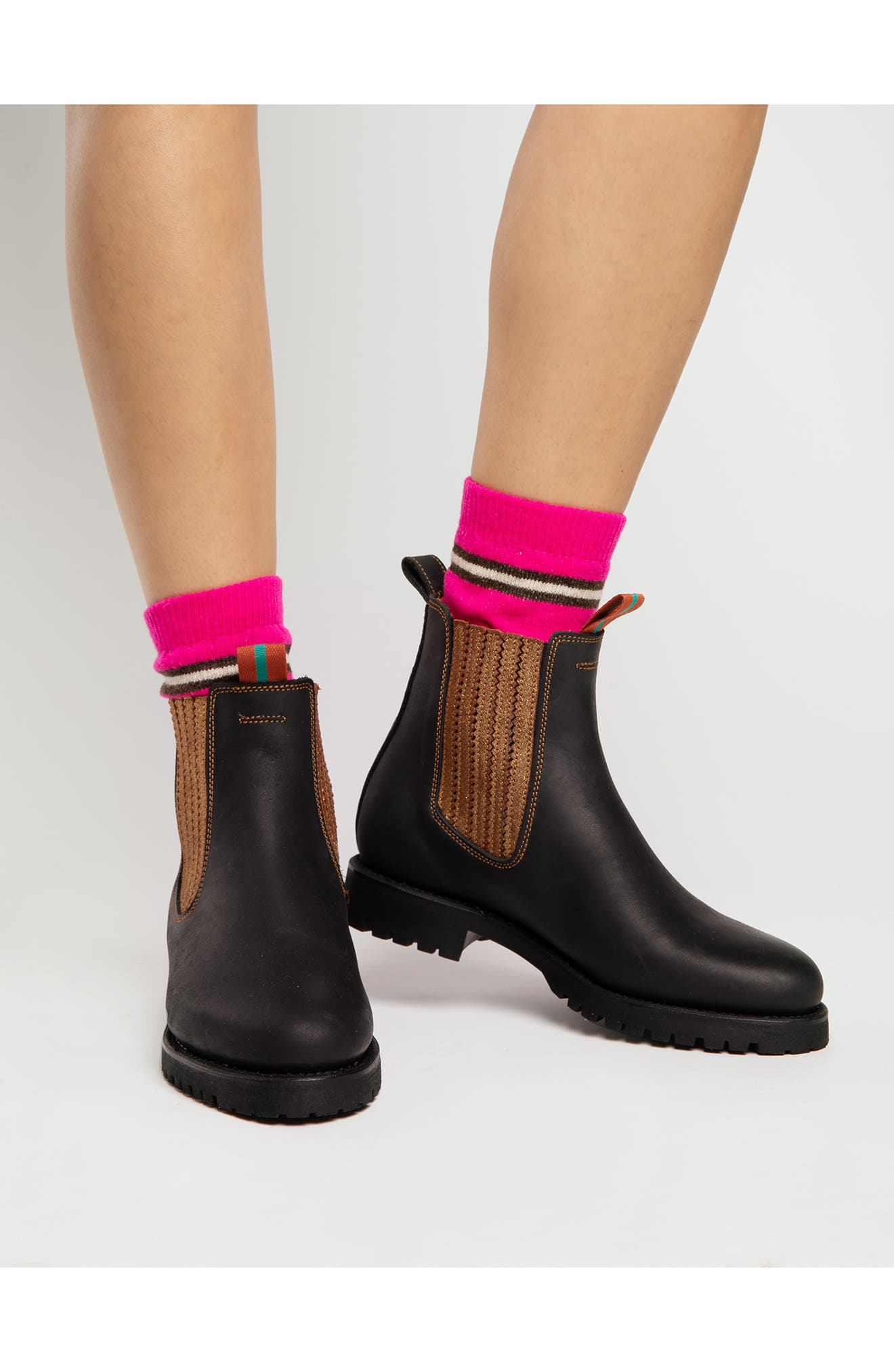 Penelope Chilvers Oscar Chelsea Boot, Alternate, color, 