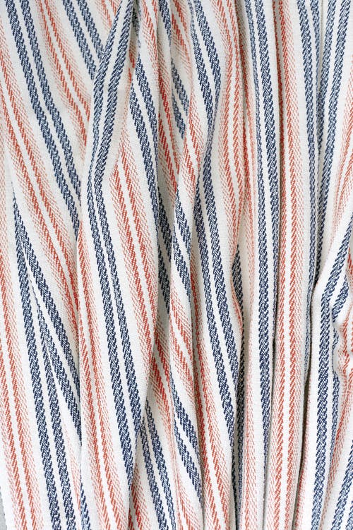 Carol & Frank 50" X 60" Hugo Woven Throw In Multi