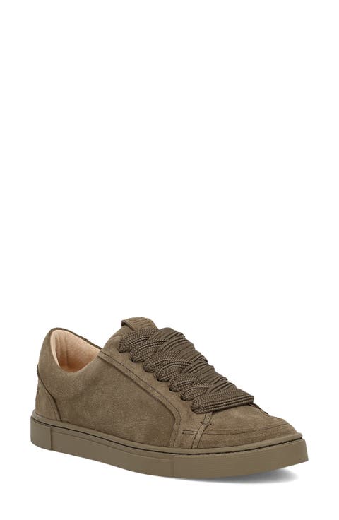 Ivy Low Top Sneaker