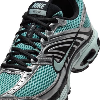 Air Max Moto 2K Sneaker