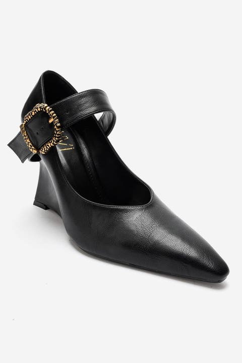 Lyons Buckled Wedge Pump