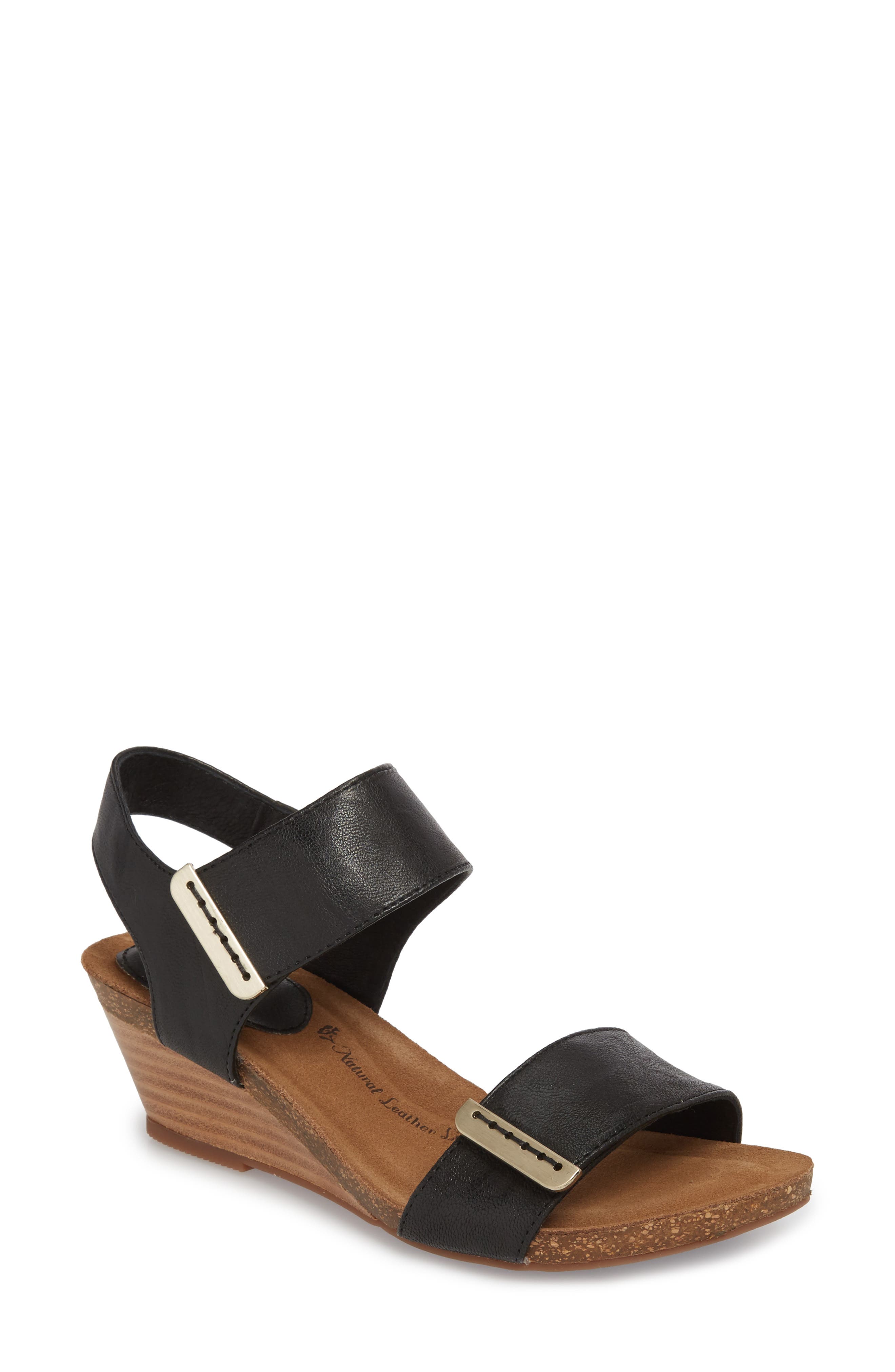 Söfft Verdi Wedge Sandal, Main, color, 