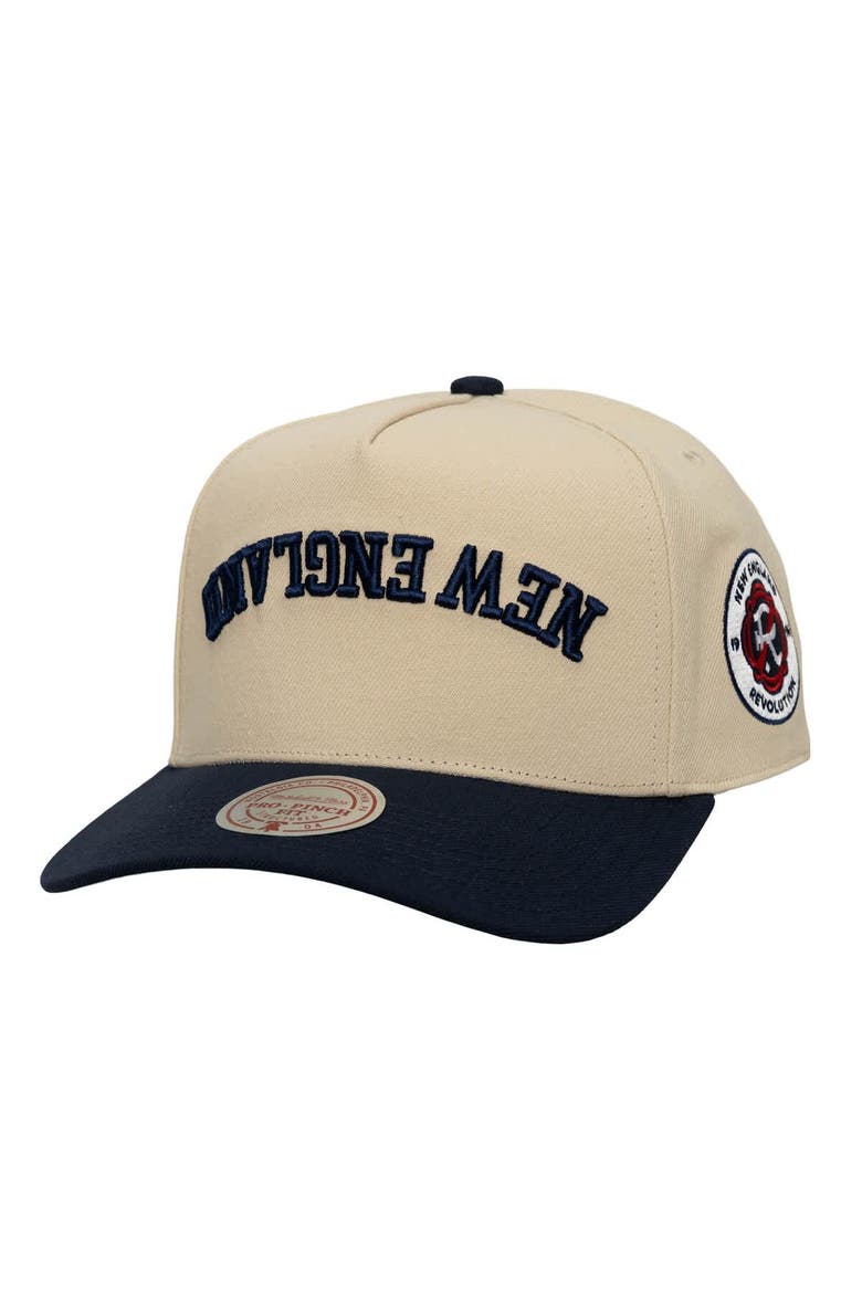 Men's Mitchell & Ness  Cream/Navy New England Revolution Upside Down Pro Pinch Snapback Hat, Main, color, Cream