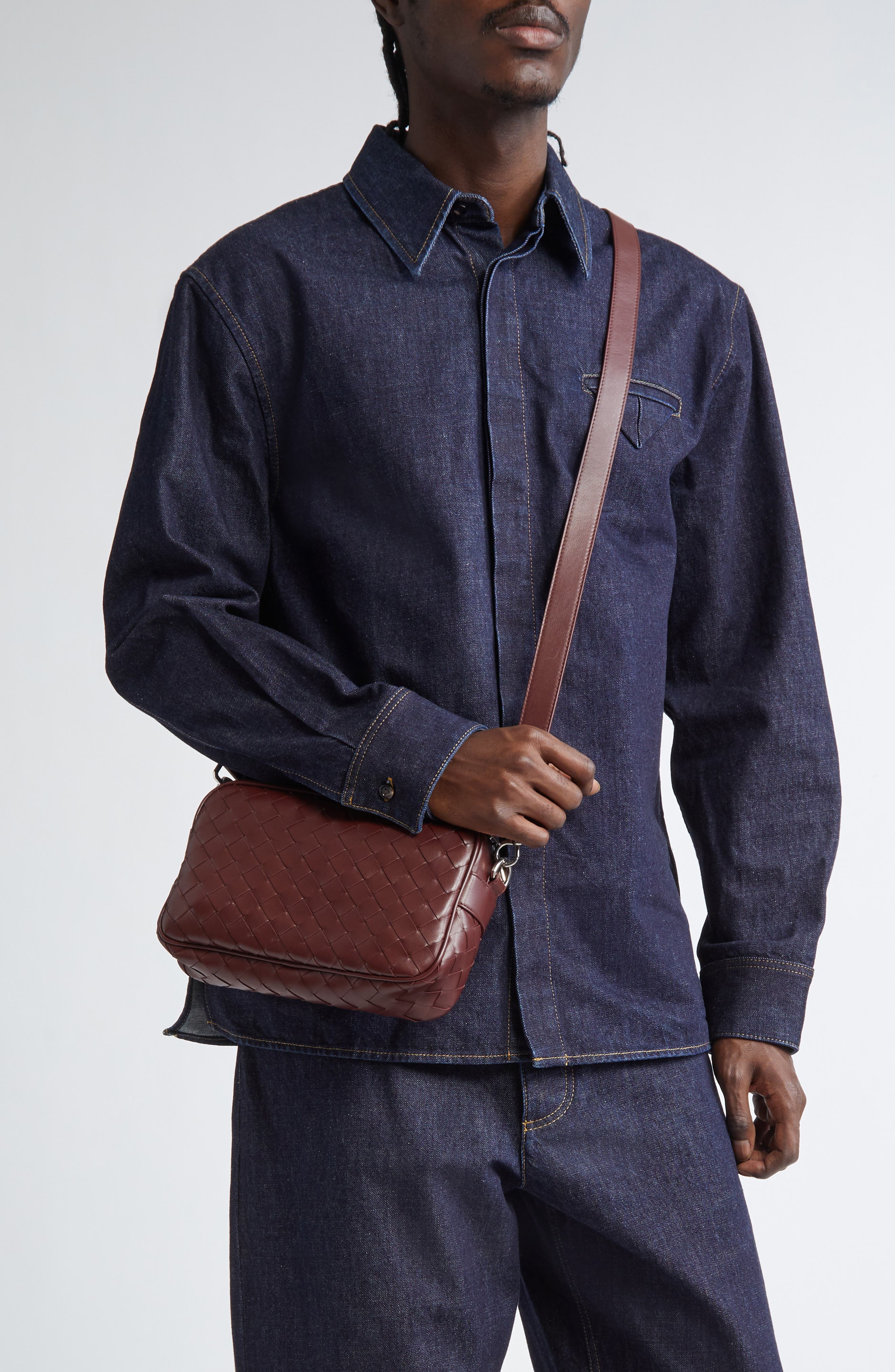 Bottega Veneta Small Classic Intrecciato Leather Camera Bag, Alternate, color, 