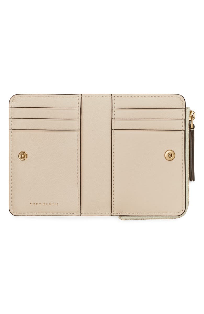 Tory Burch Kira Chevron Quilted Leather Bifold Wallet, Alternate, color, New Cream