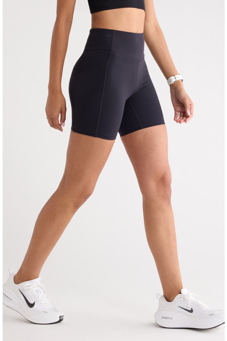 Studio Luxe Pocket Bike Shorts, Alternate, color, BLACK