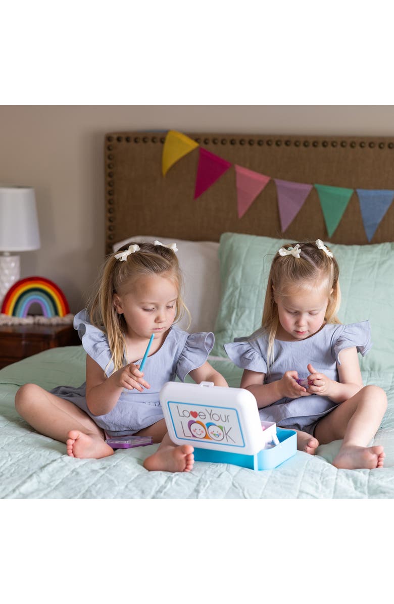 Melissa & Doug Love Your Look Makeup Kit Play Set, Alternate, color,