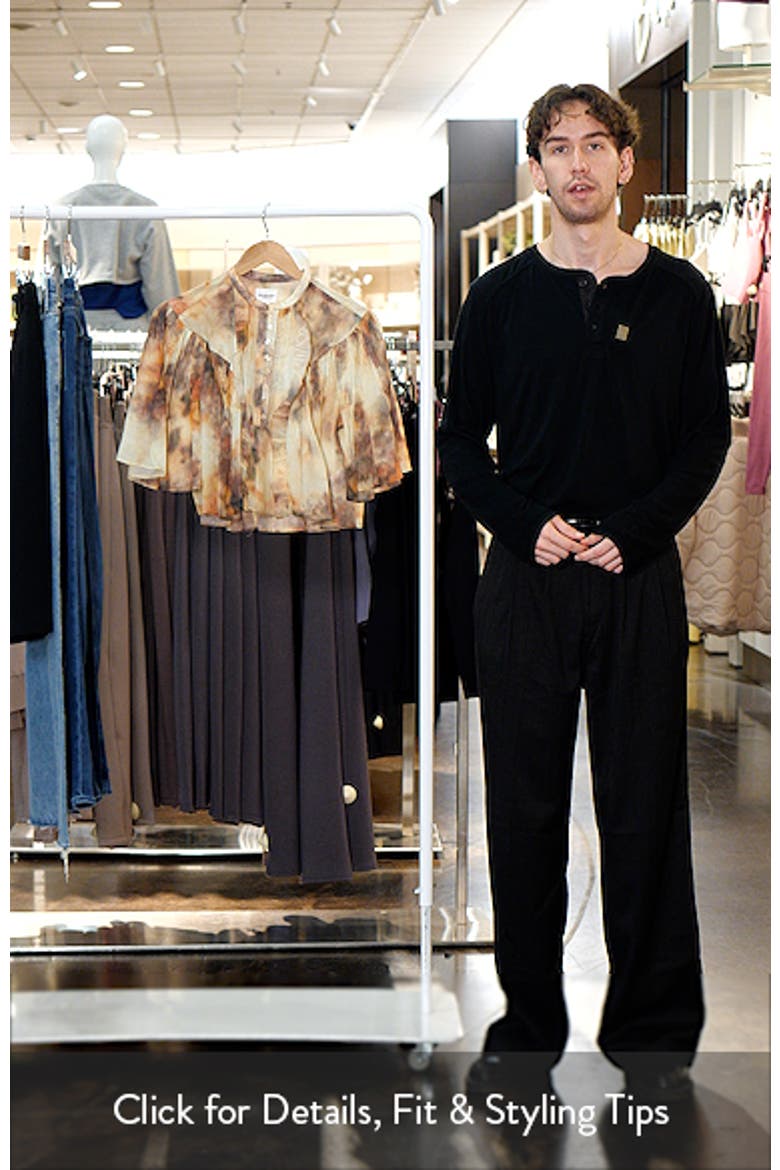 Veelia Flutter Sleeve Top video