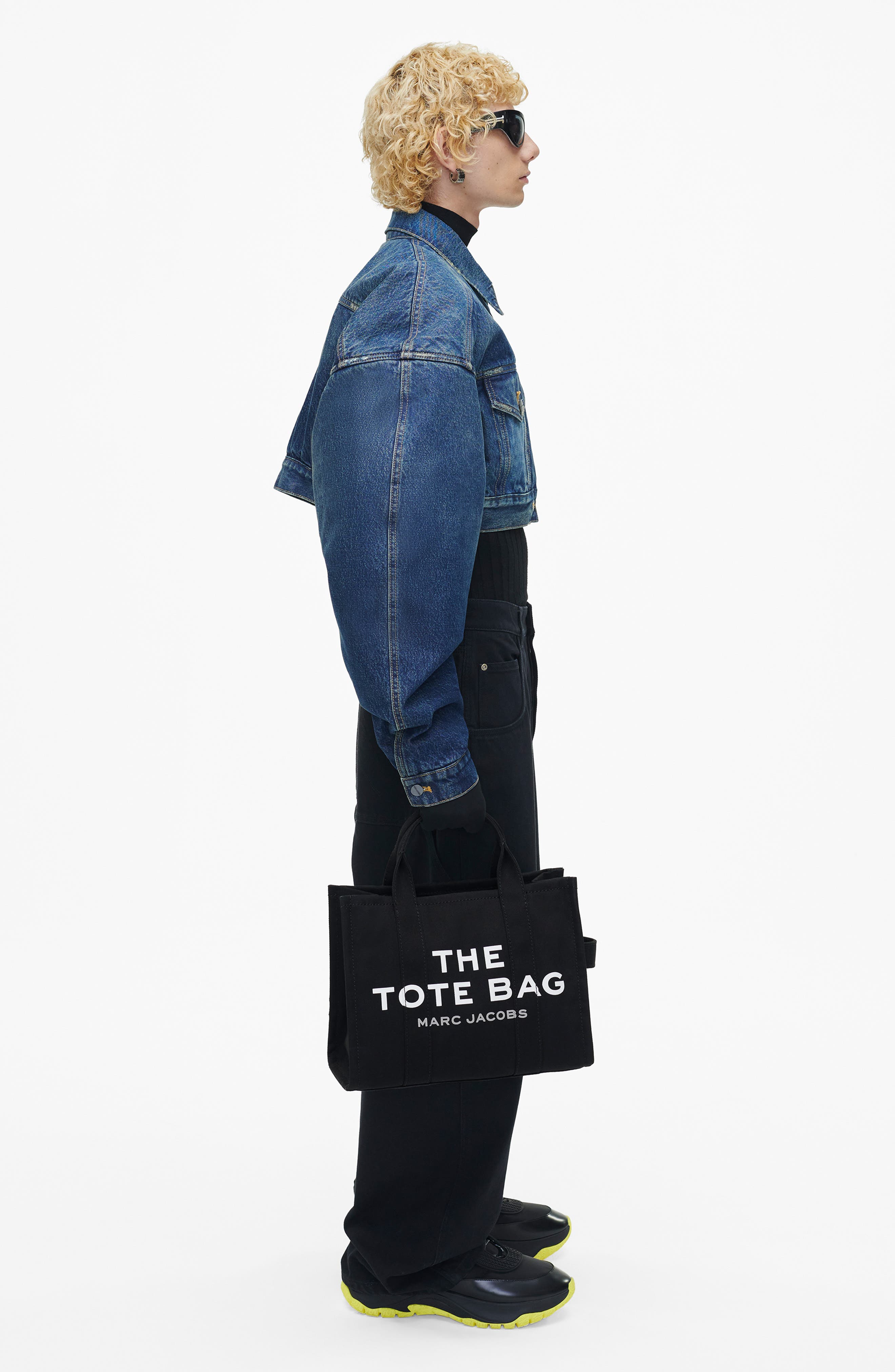 Marc Jacobs The Canvas Medium Tote Bag, Alternate, color, Black