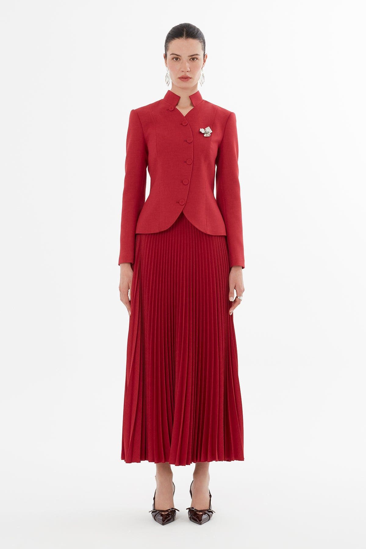 Gizia Double-breasted Jacket And Pleated Skirt Set In Burgundy