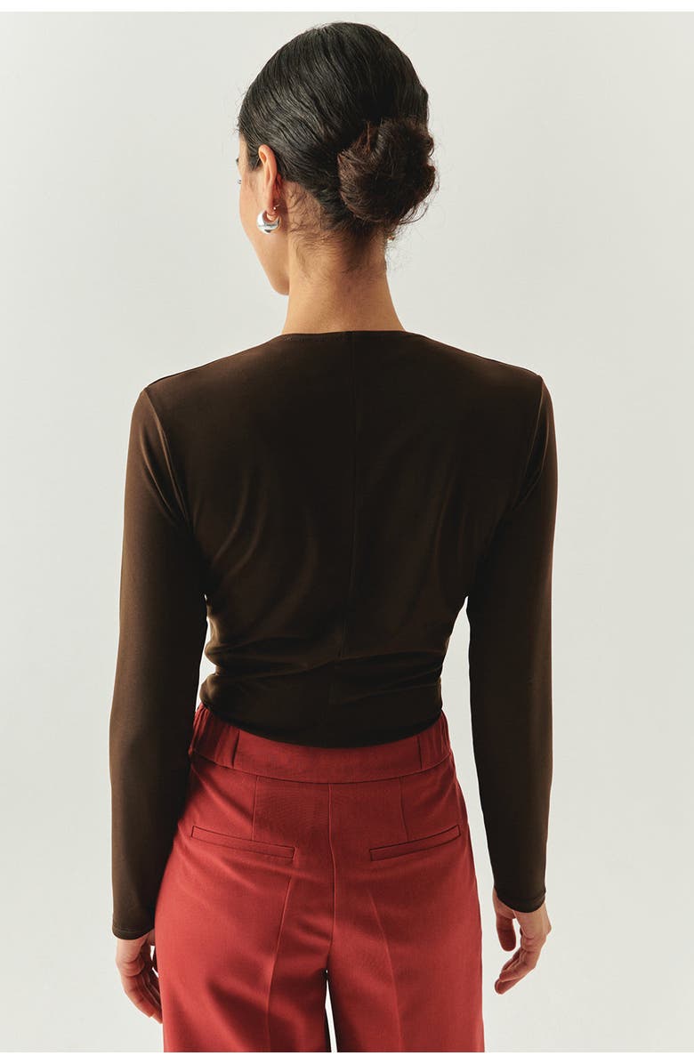 Exquise Meilani  V, Alternate, color, Brown