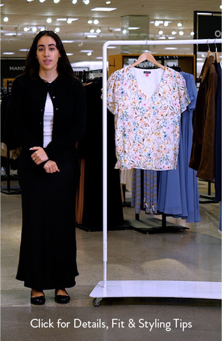 Print Tulip Sleeve Top, sales video thumbnail