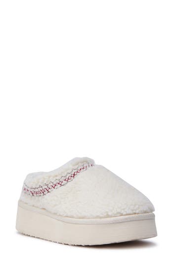 Azalea Wang Damari Faux Shearling Slipper In White