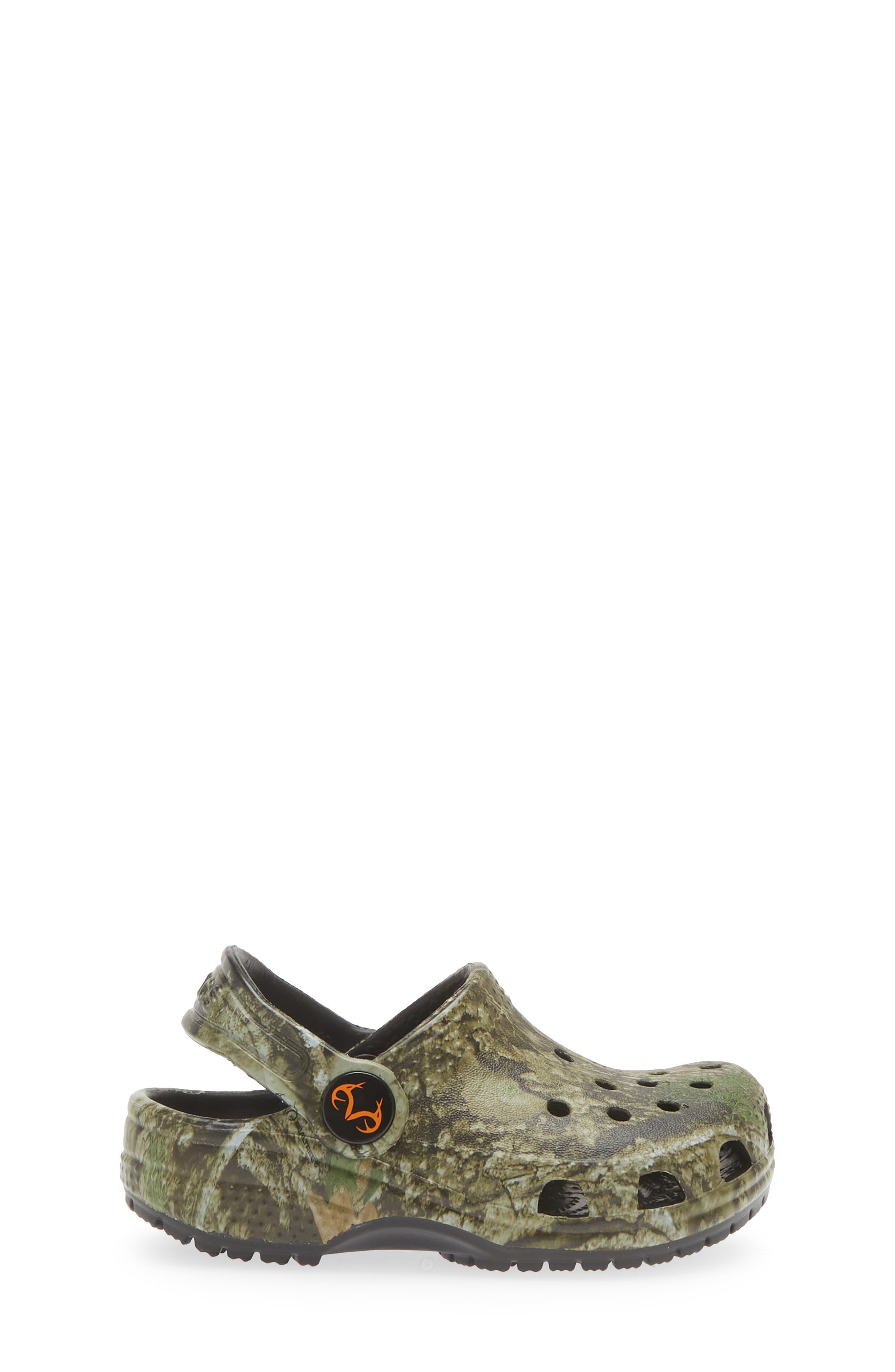 CROCS x Realtree APX<sup>®</sup> Kids' Classic Clog, Alternate, color, 