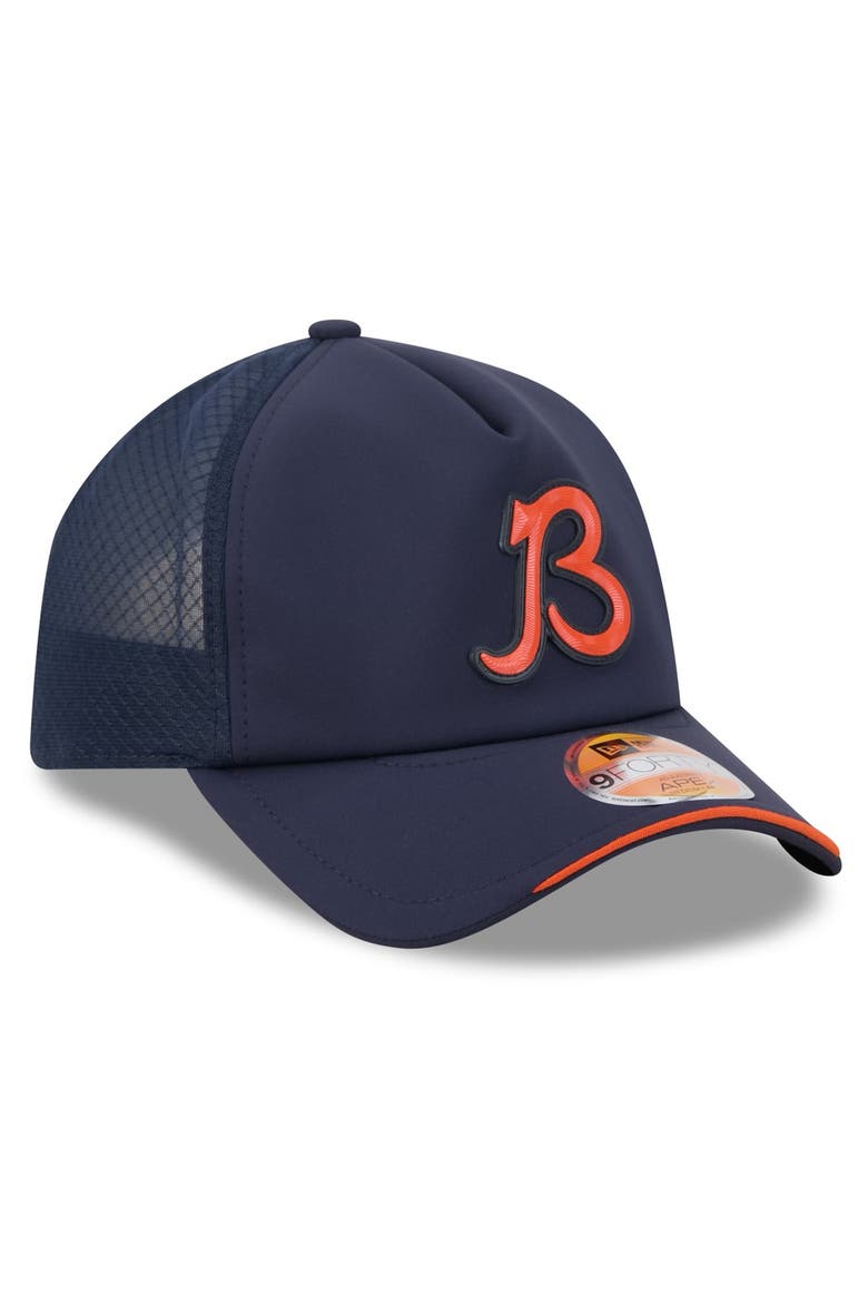 Men's New Era Navy Chicago Bears 2026 Sideline Alternate Apex 9FORTY Adjustable Trucker Hat, Alternate, color, Navy