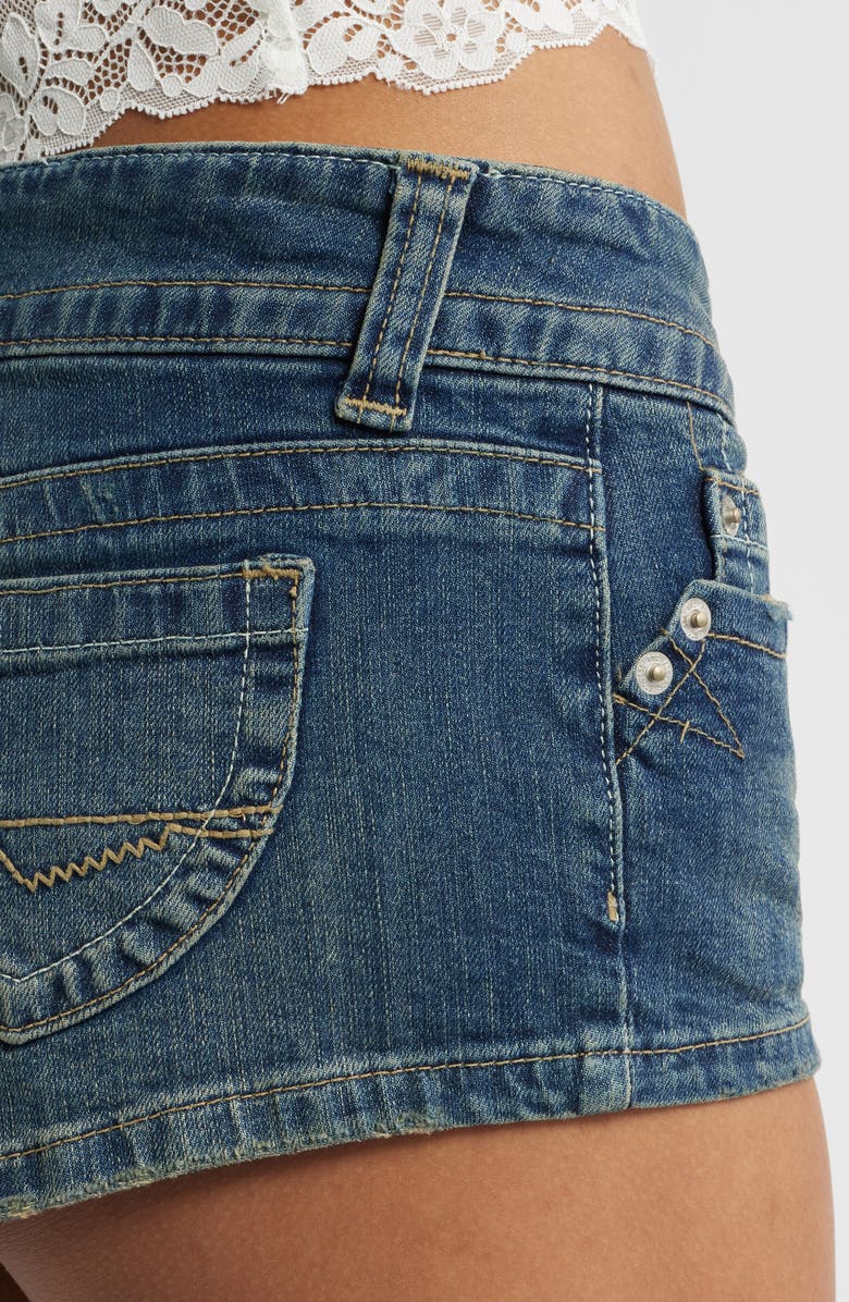 BDG Urban Outfitters Piper Low Rise Denim Shorts, Alternate, color, Mid Vintage