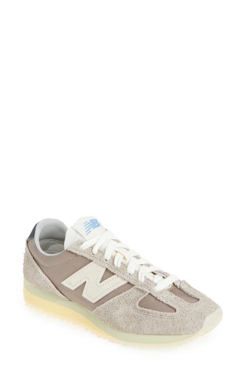 Gender Neutral 471 Sneaker