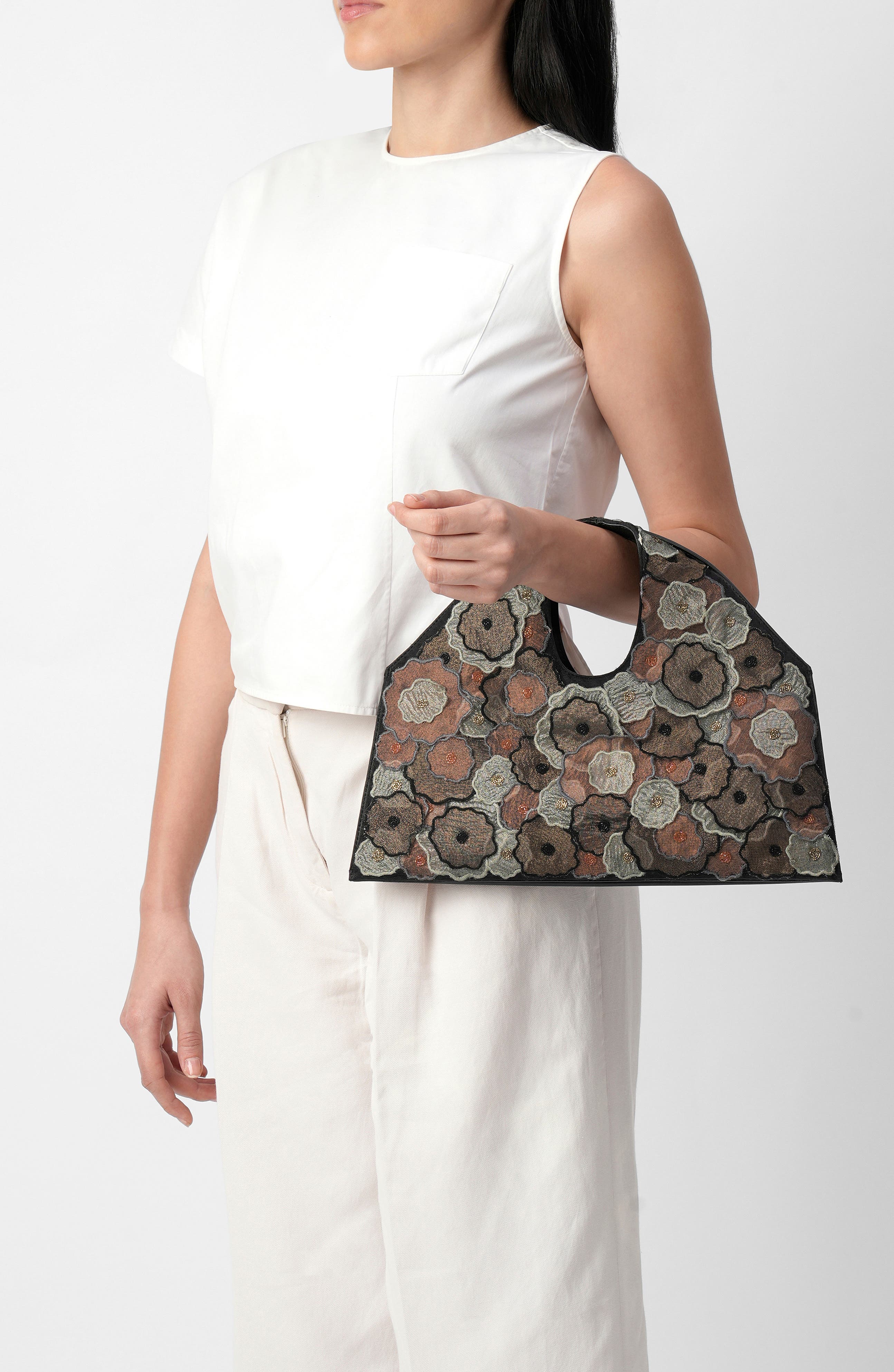 Le Sac Metallic Leather Bag, Alternate, color, BLACK FLORINA