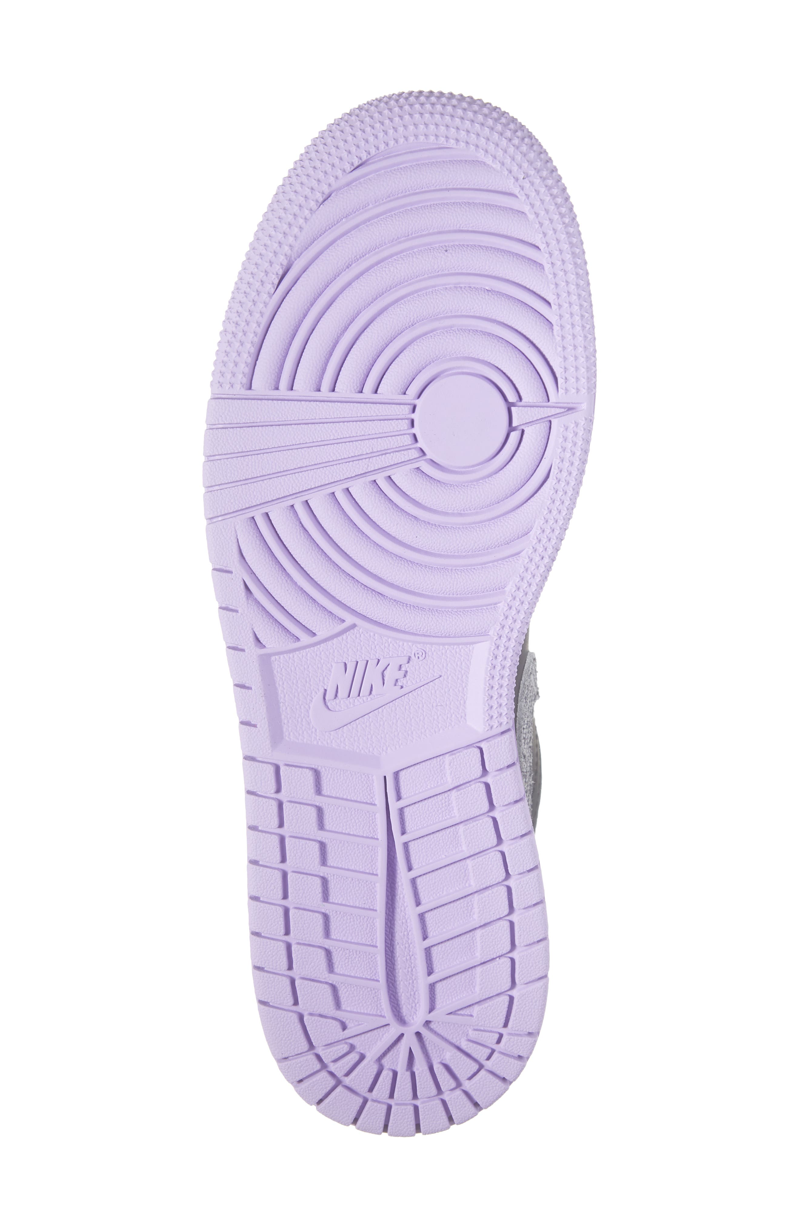 Jordan Air Jordan 1 Low SE Basketball Sneaker, Alternate, color, 