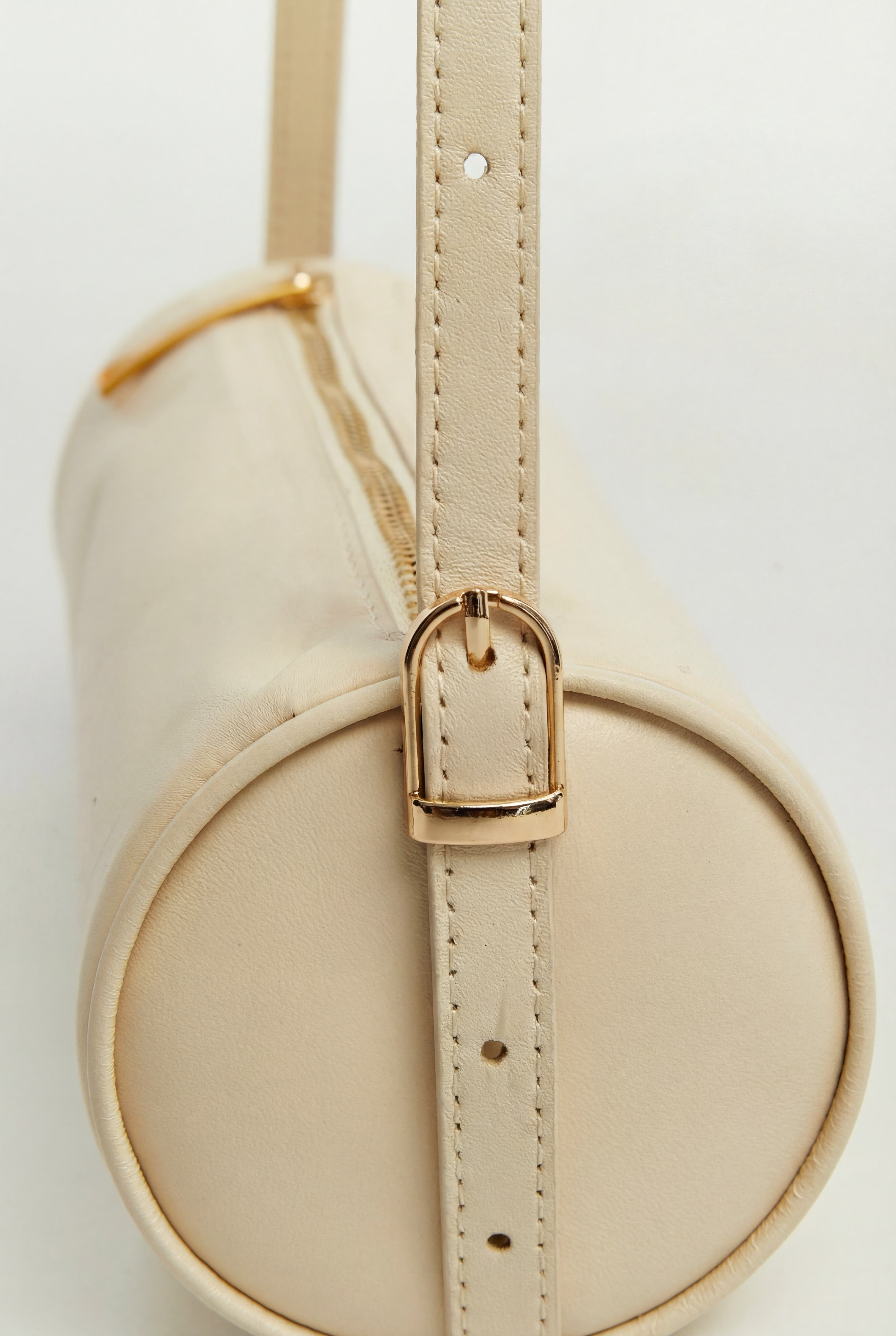 FURNIQ UK Harley Leather Handbag, Alternate, color, Beige