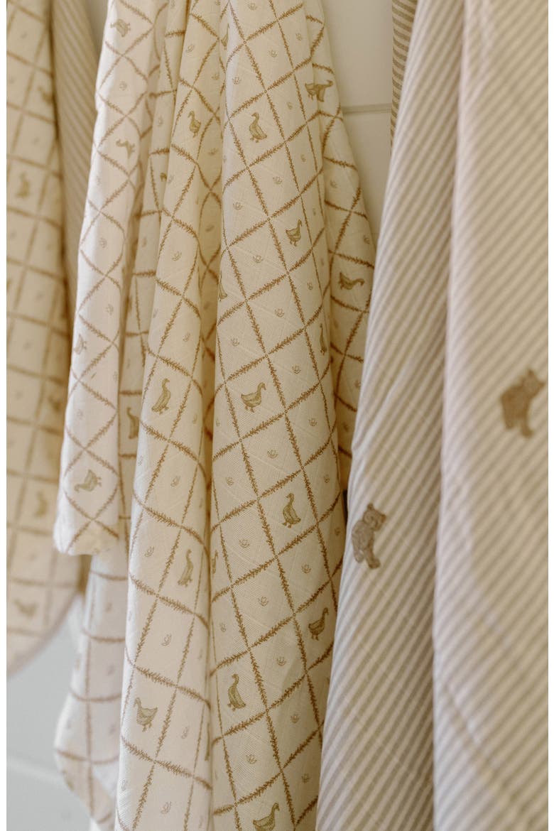 2-Pack Organic Cotton Muslin Swaddle Blankets, Alternate, color, DUCKS/ BEARS