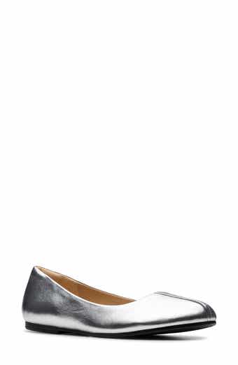 Clarks® Livia Lilly Ballet Flat