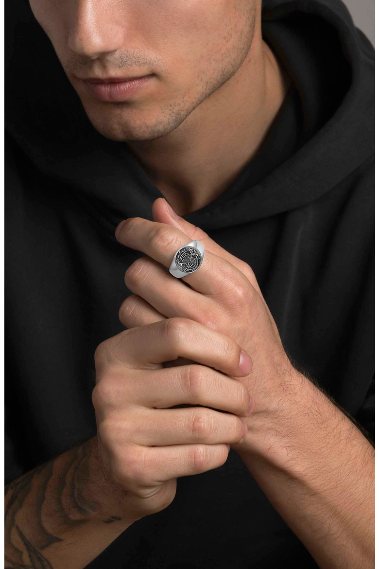 Crest Ring, Alternate, color, Silver