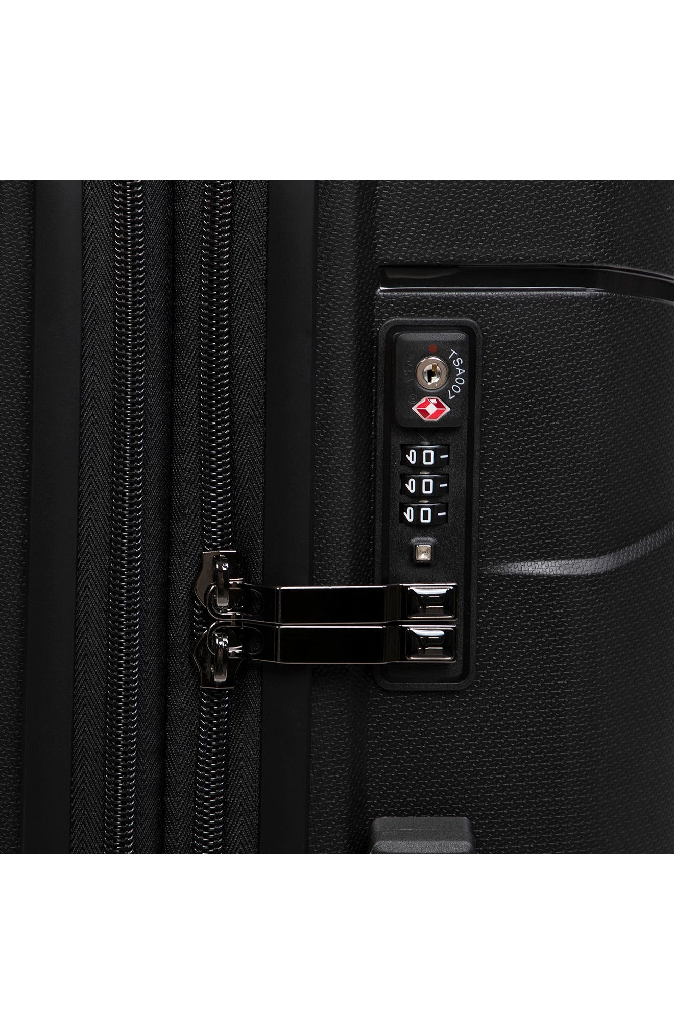 IT LUGGAGE 26" Momentous 8 Wheel Spinner Case, Alternate, color, Black