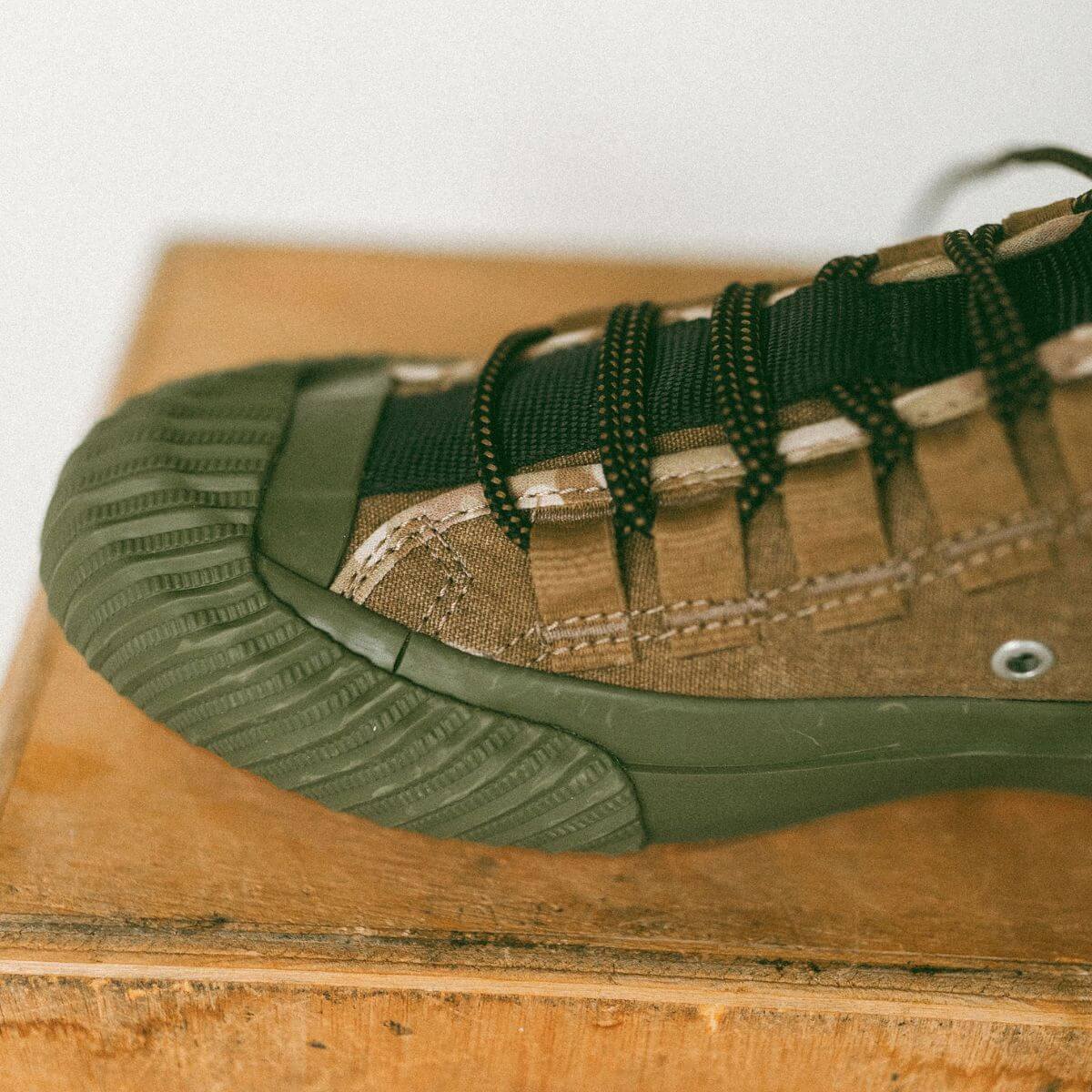 Grounder Low-Top Sneaker, Alternate, color, Sand-Green