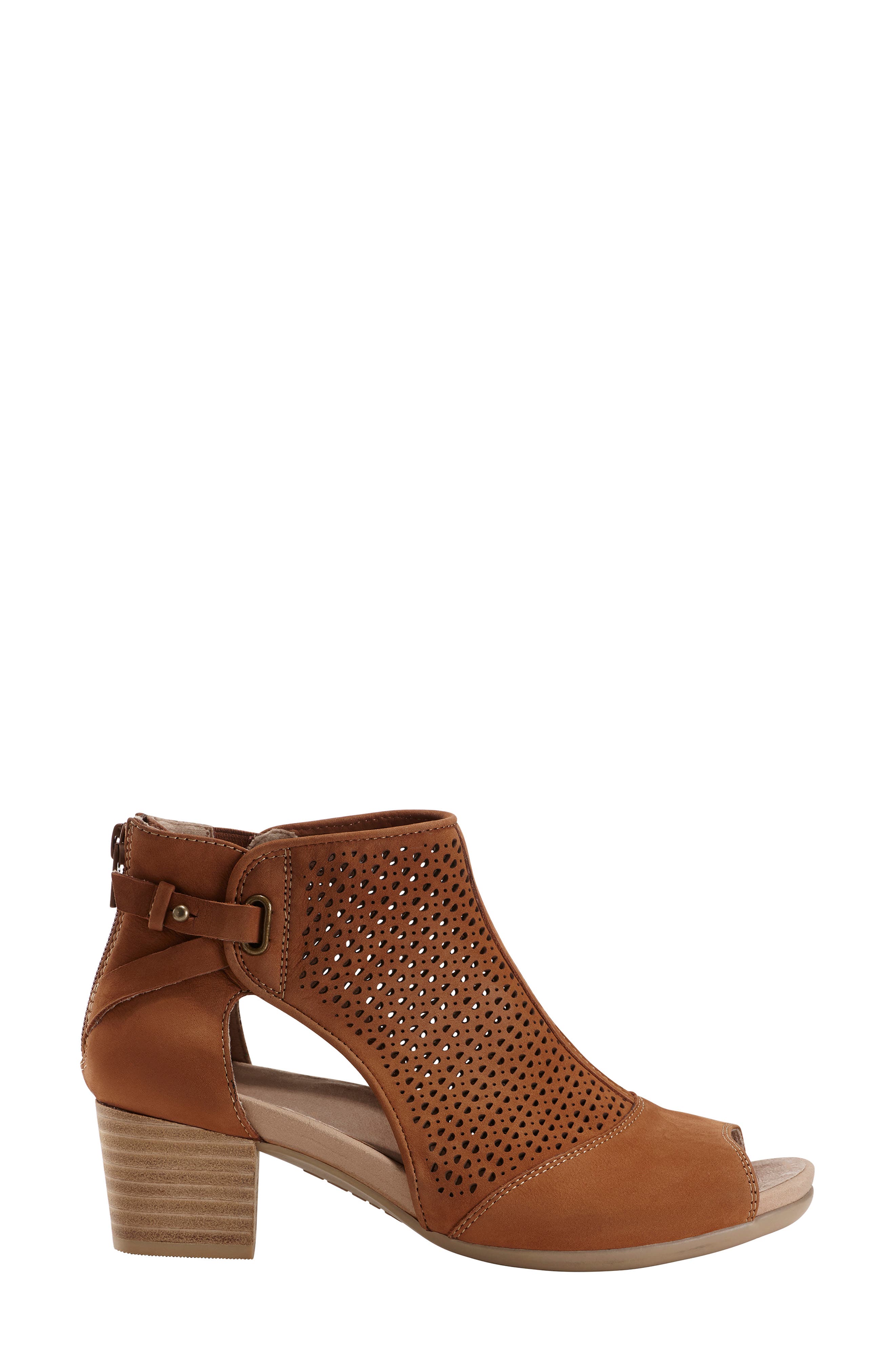 Sahara Sandal, Alternate, color, SAND BROWN NUBUCK LEATHER