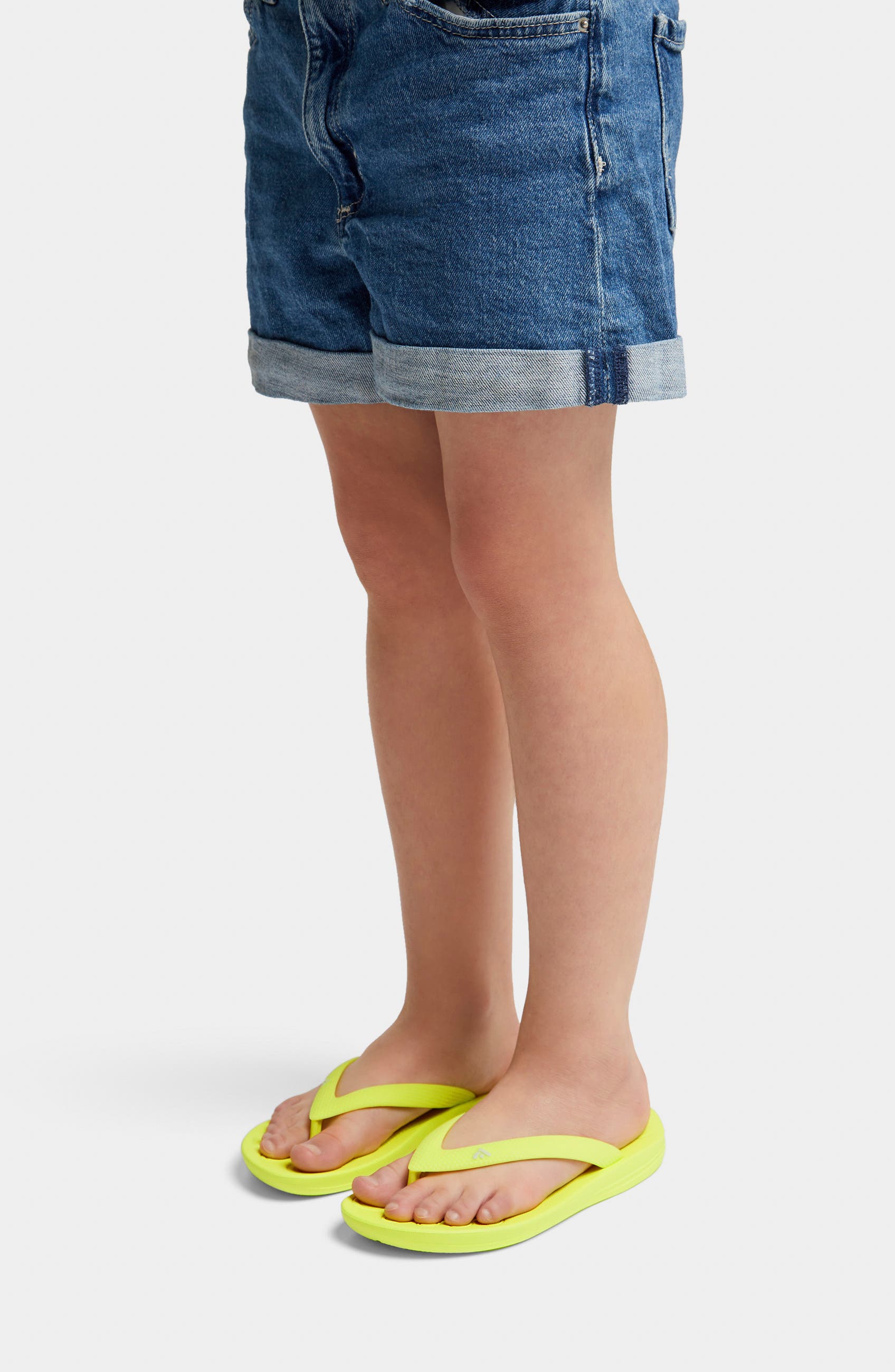 FitFlop IQushion Ergonomic Flip-Flop, Alternate, color, Electric Yellow